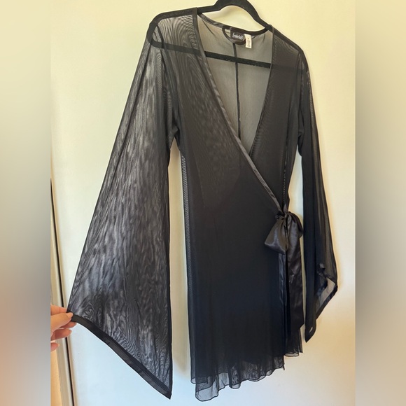 Frederick's of Hollywood Black Sheer Robe no flaws NWOT gorgeous❣️ - Picture 3 of 6